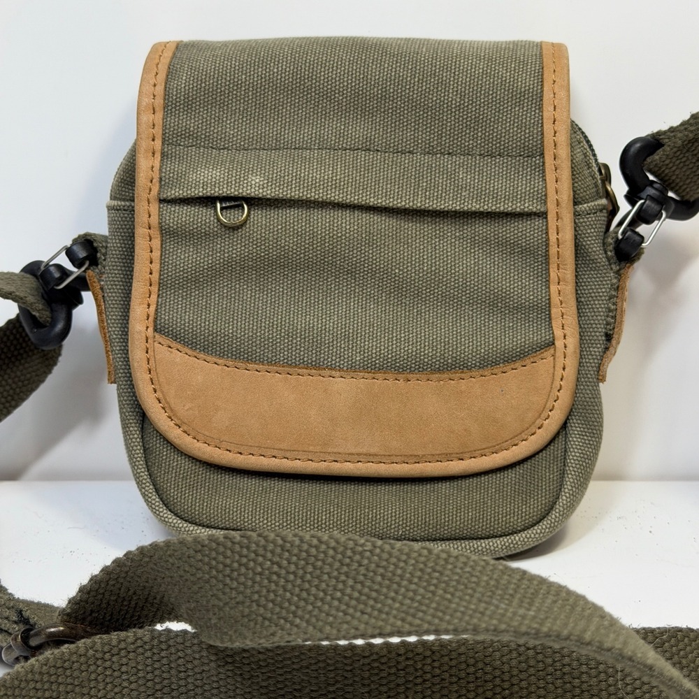 Vintage LL Bean Y2K Green Gorpcore Rugged Canvas Leather Trim Crossbody Bag